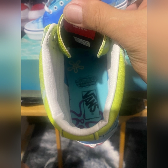 Vans Chuck Taylor Hi SpongeBob SquarePants Size 10.5 - Picture 5 of 7